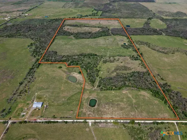303 Lcr 626, Groesbeck, TX 76642