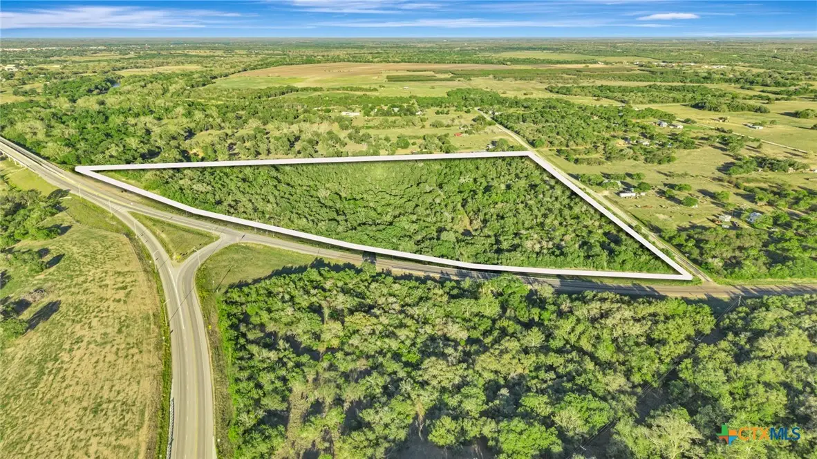 000 N Us-87 Highway, Cuero, TX 77954 - #1
