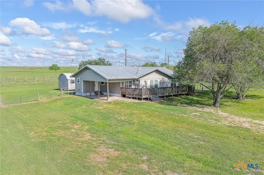 3300 N State Highway 95, Shiner, TX 77984 - #3