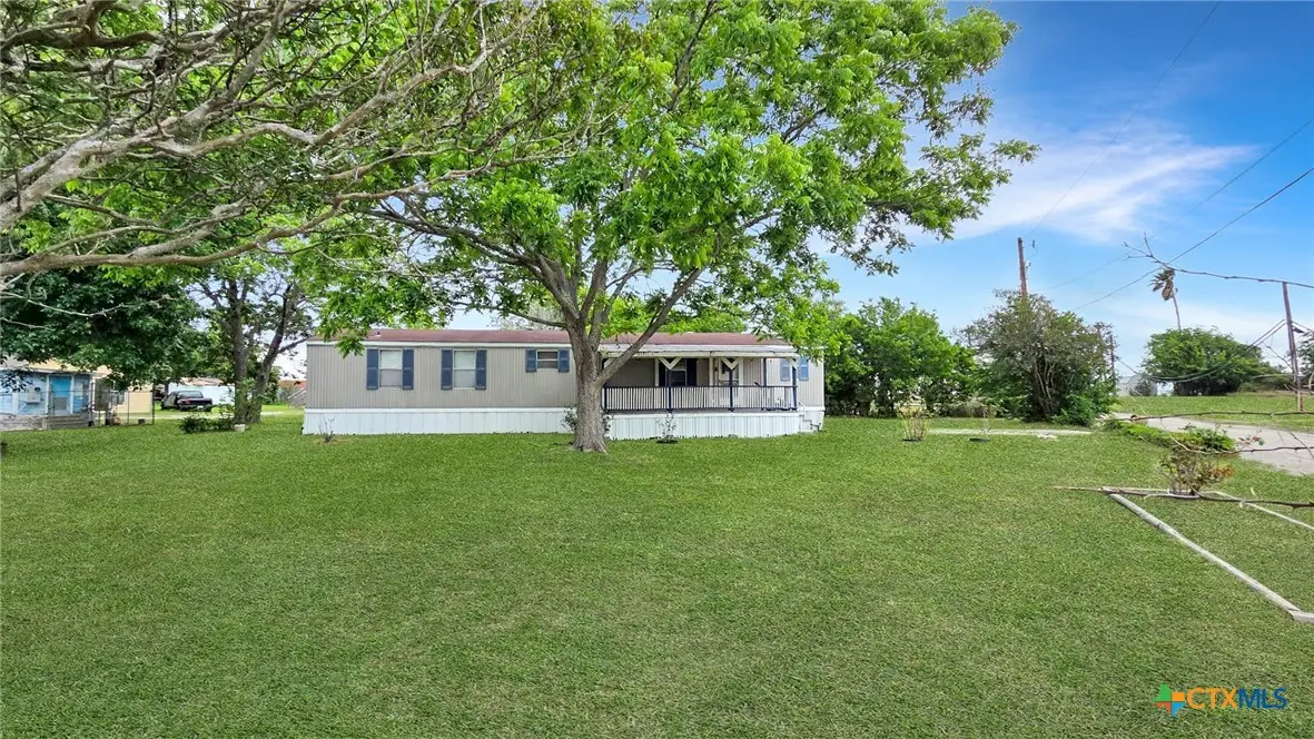 603 E George Street, Port Lavaca, TX 77979 - #1