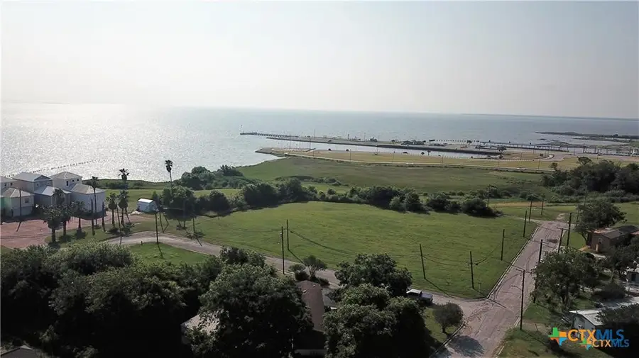 603 E George Street, Port Lavaca, TX 77979 - #3