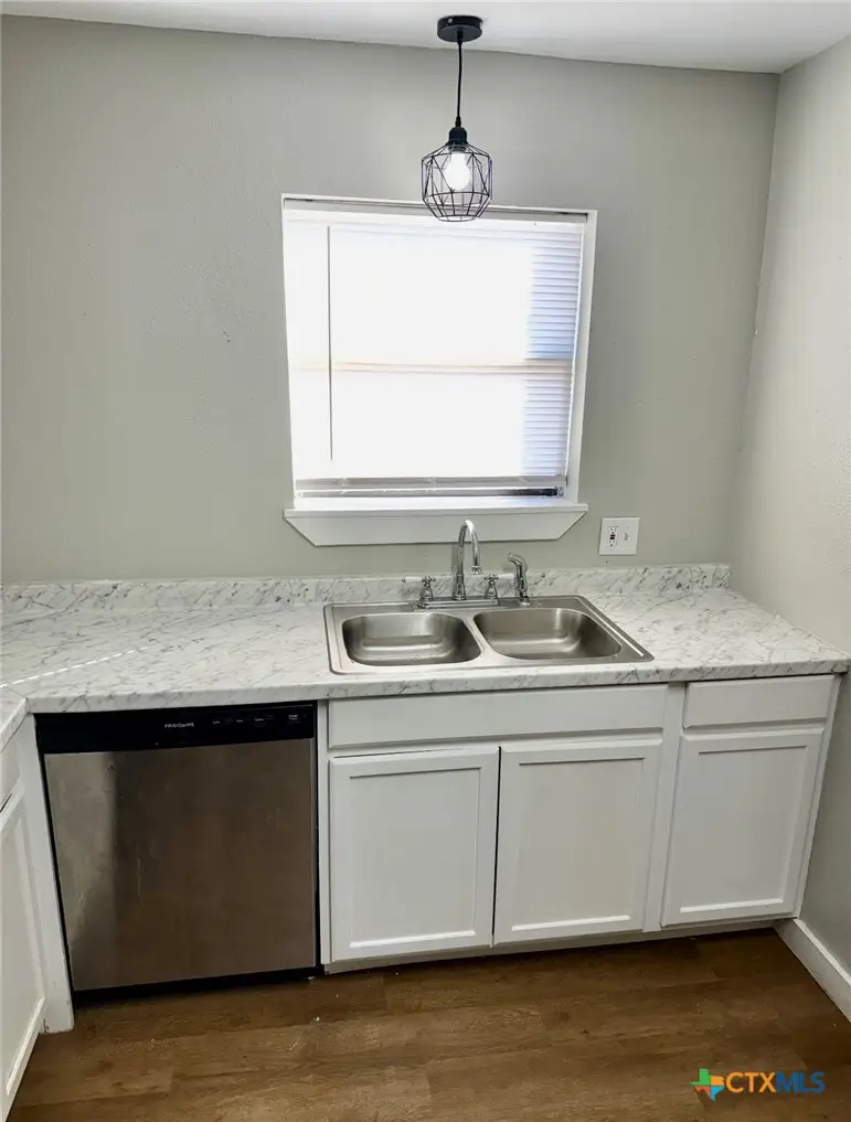 1905 N Ben Wilson Street #10, Victoria, TX 77901 - #2