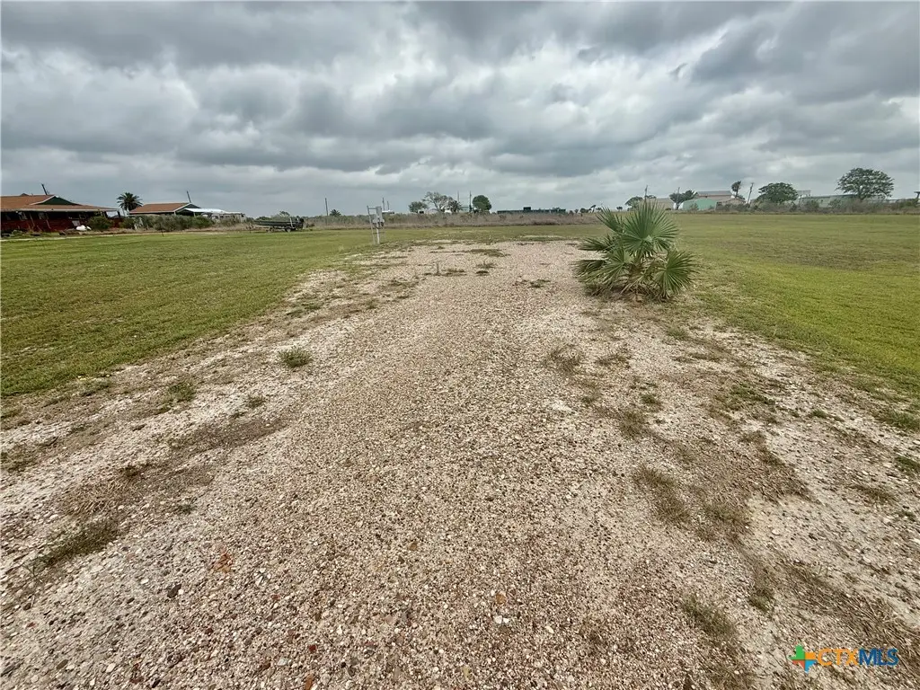 Lots 20-22 S Quail Run, Port Lavaca, TX 77979 - #1