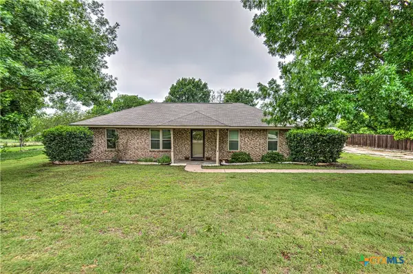 18 S College Avenue, Troy, TX 76579