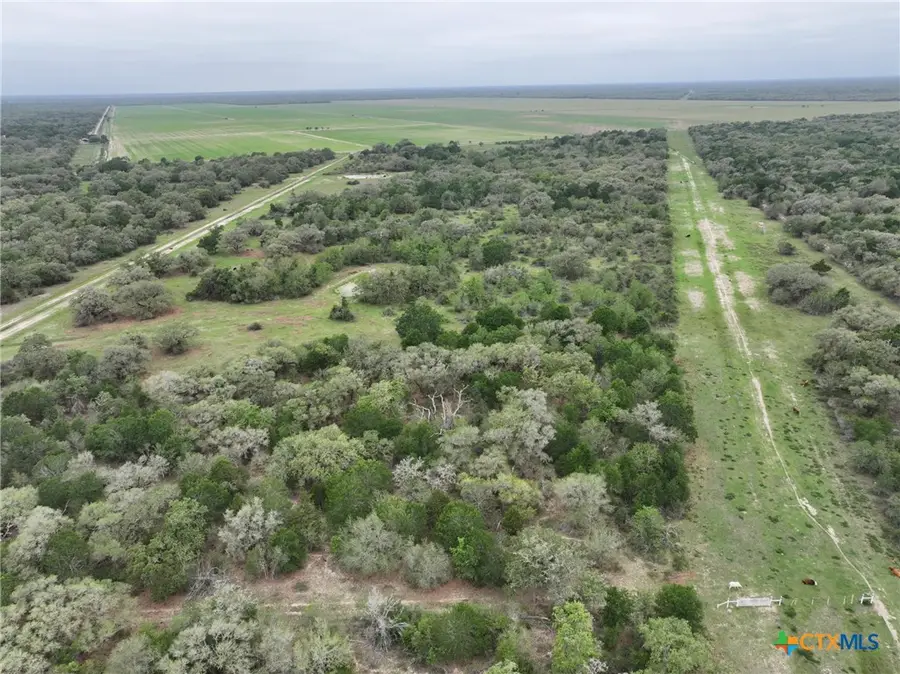 10772 State Highway 111, Edna, TX 77957 - #2
