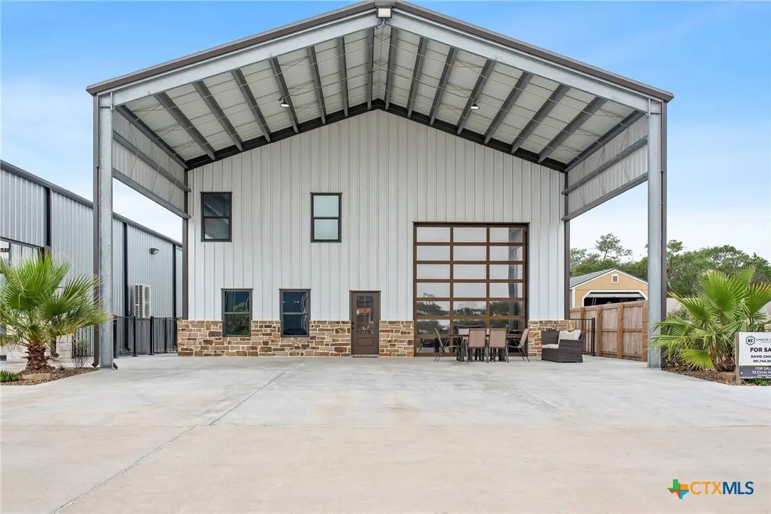72 Circle Hook, Port Oconnor, TX 77982 - #1