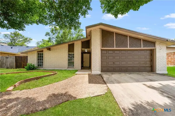 5001 Wedgewood Drive, Schertz, TX 78108