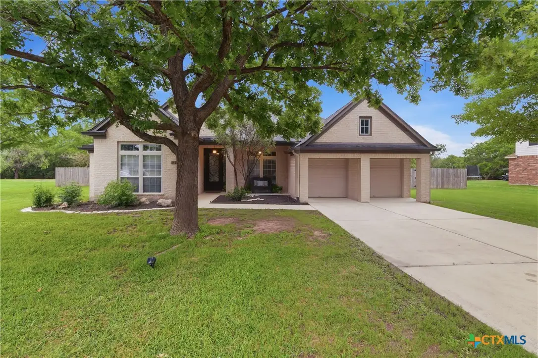 113 Las Brisas Boulevard, Seguin, TX 78155 - #1