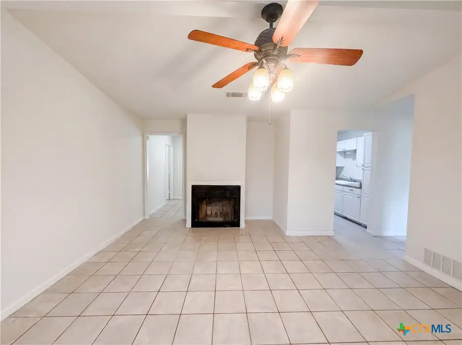 912 Hackberry Street, Copperas Cove, TX 76522 - #3