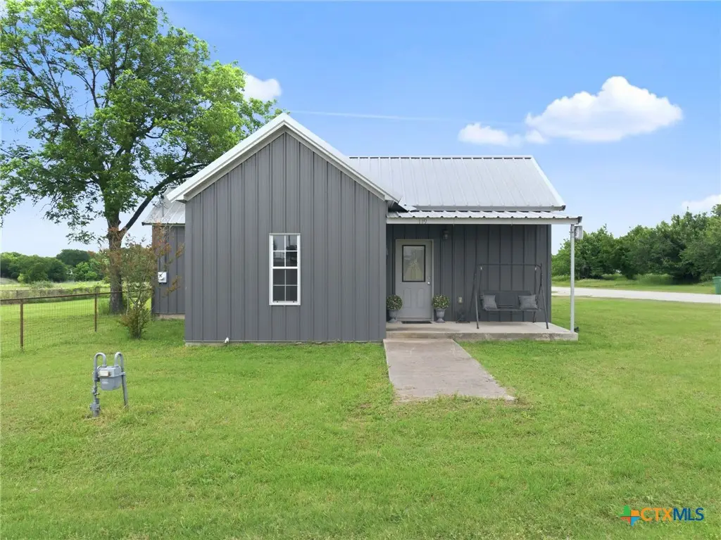 119 Ave A, Walnut Springs, TX 76690 - #1