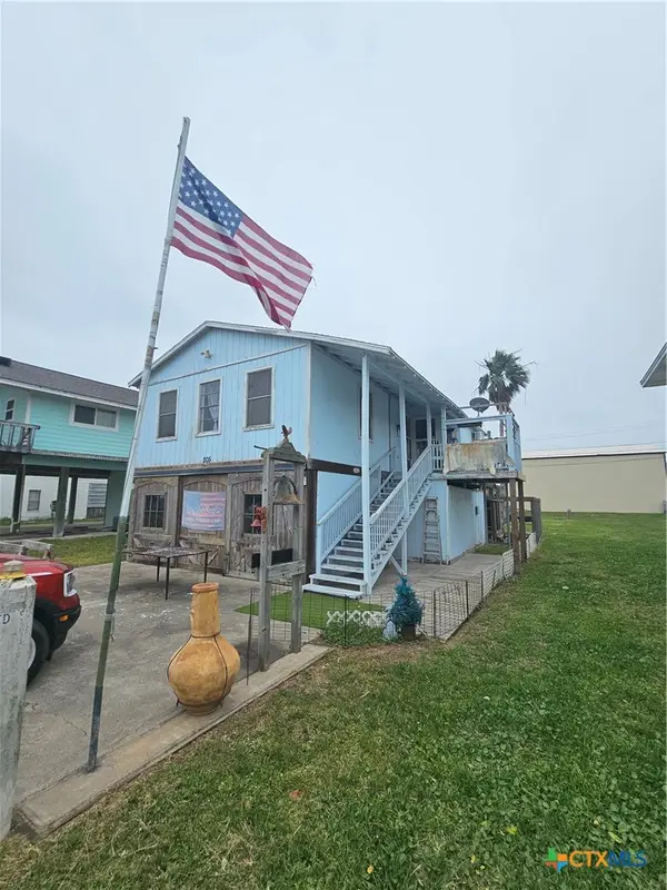 205 Polk Street, Port O'Connor, TX 77982
