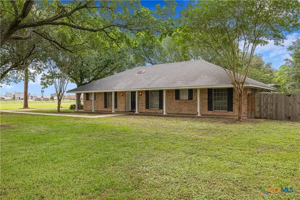 602 Bingham Road, Victoria, TX 77904