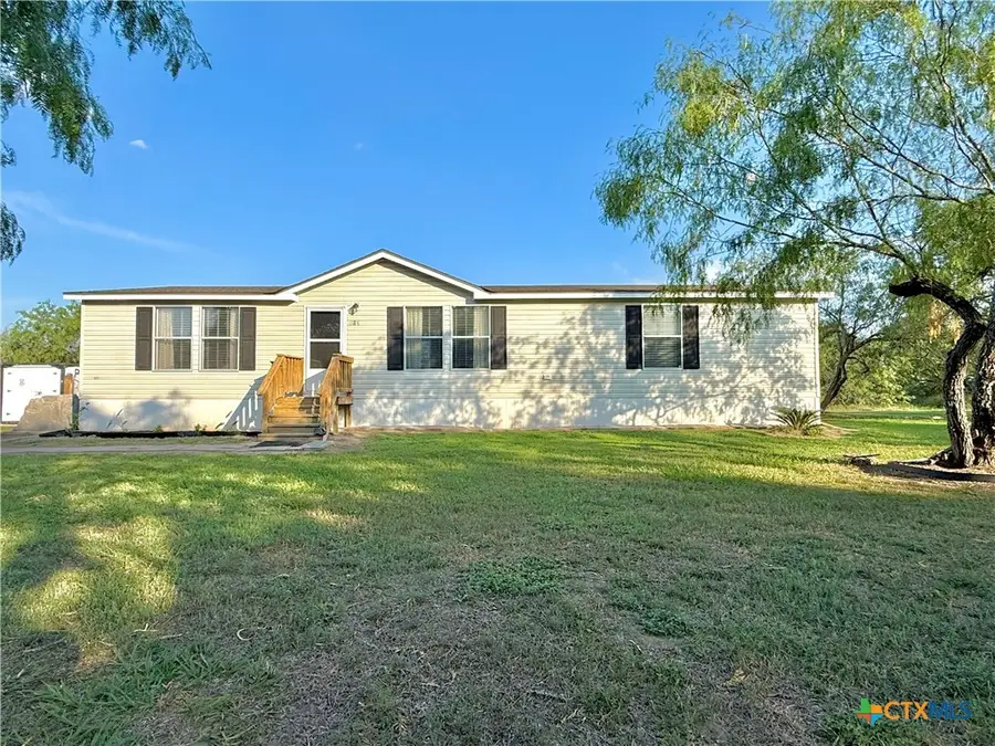 104 Estelle Lane, Victoria, TX 77905 - #2