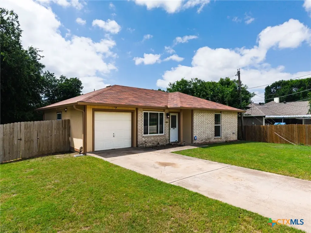 1604 N Main Street, Copperas Cove, TX 76522 - #1