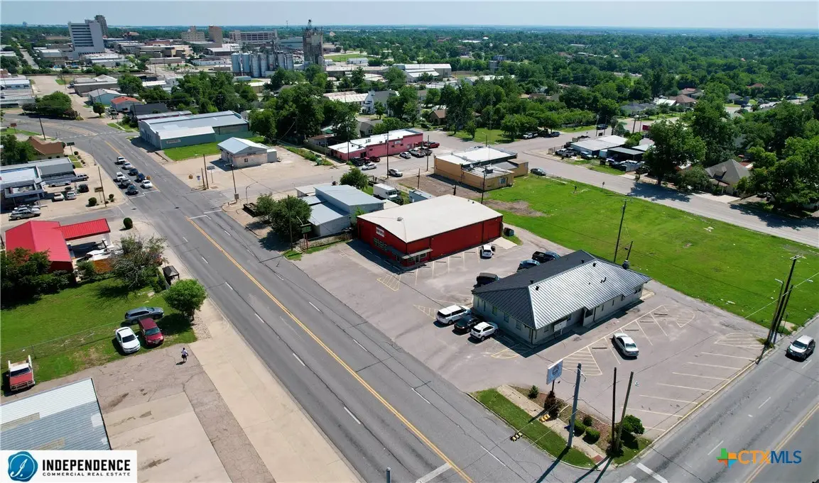 711 S 1st Street, Temple, TX 76504 - #1