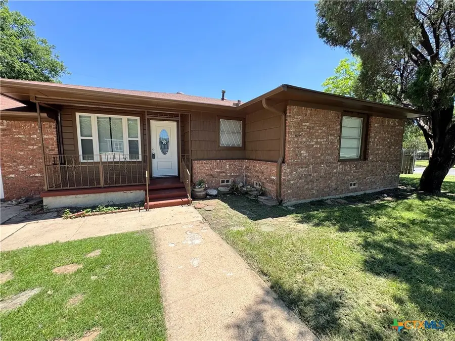 1009 S 3rd Street, Copperas Cove, TX 76522 - #2