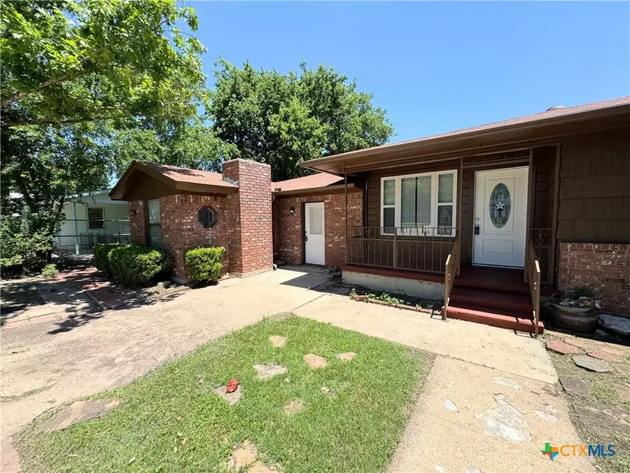 1009 S 3rd Street, Copperas Cove, TX 76522 - #3