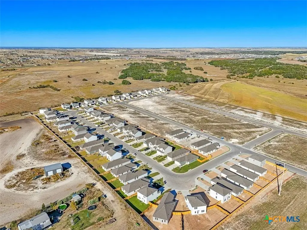 240 Escape Way, Jarrell, TX 76537 - #1