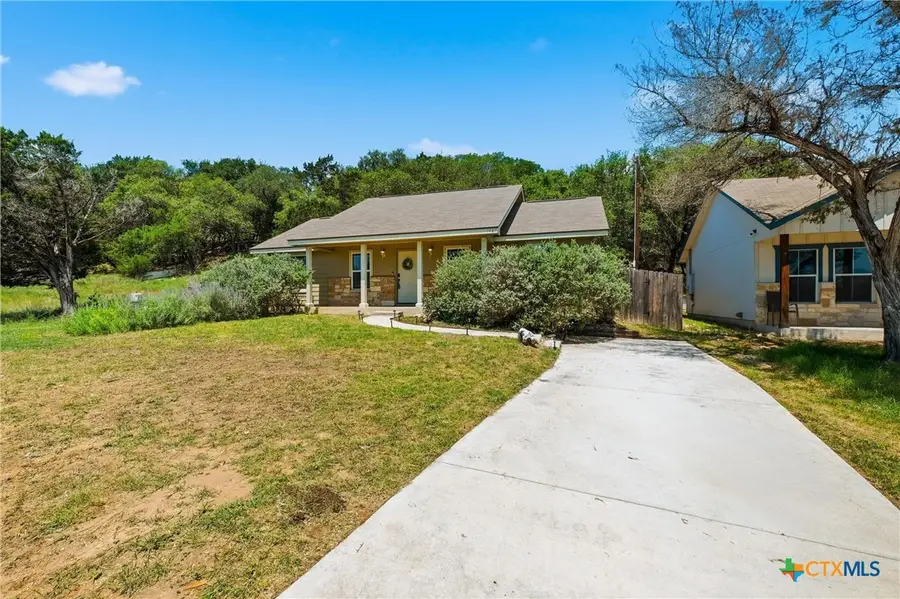 1427 Bonnyview Dr, Canyon Lake, TX 78133 - #2