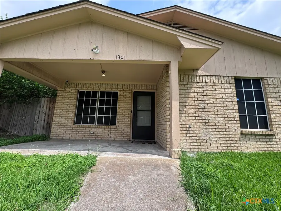 1301 N 10th Street, Temple, TX 76501 - #2