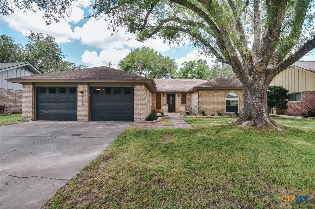 206 Gettysburg Drive, Victoria, TX 77904 - #1