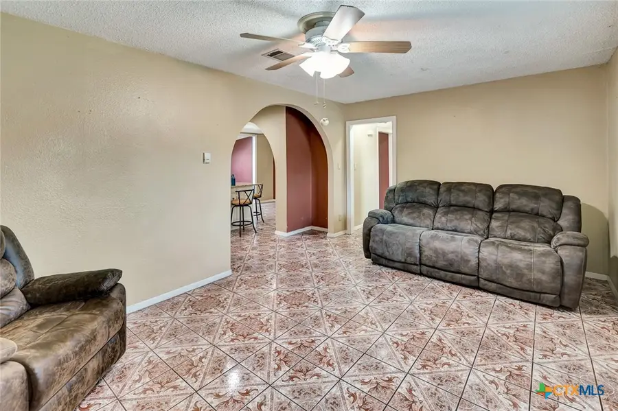1504 Sam Houston Drive, Victoria, TX 77901 - #2