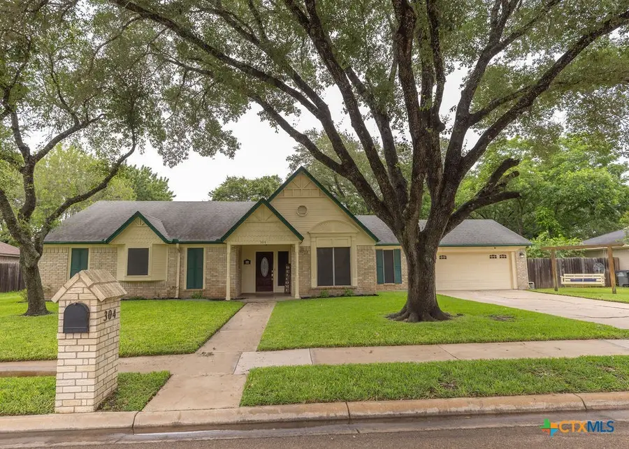 304 Bramble Bush Lane, Victoria, TX 77904 - #2