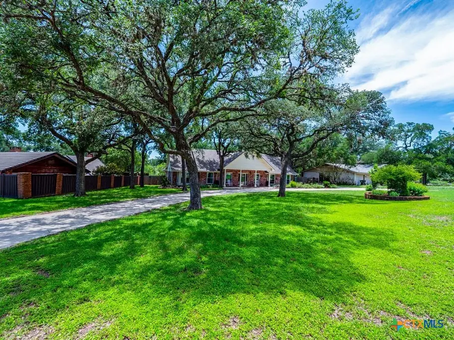 97 W Mimosa Circle, San Marcos, TX 78666 - #3