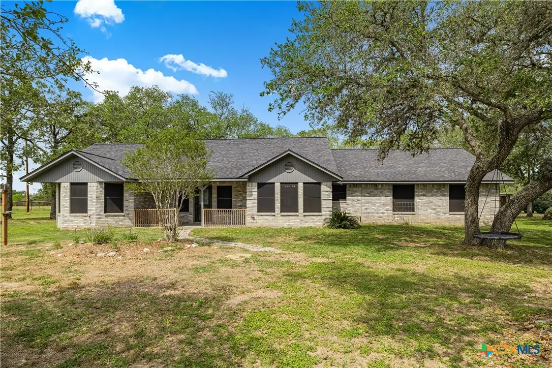 296 Cinco Oaks, Victoria, TX 77905 - #1