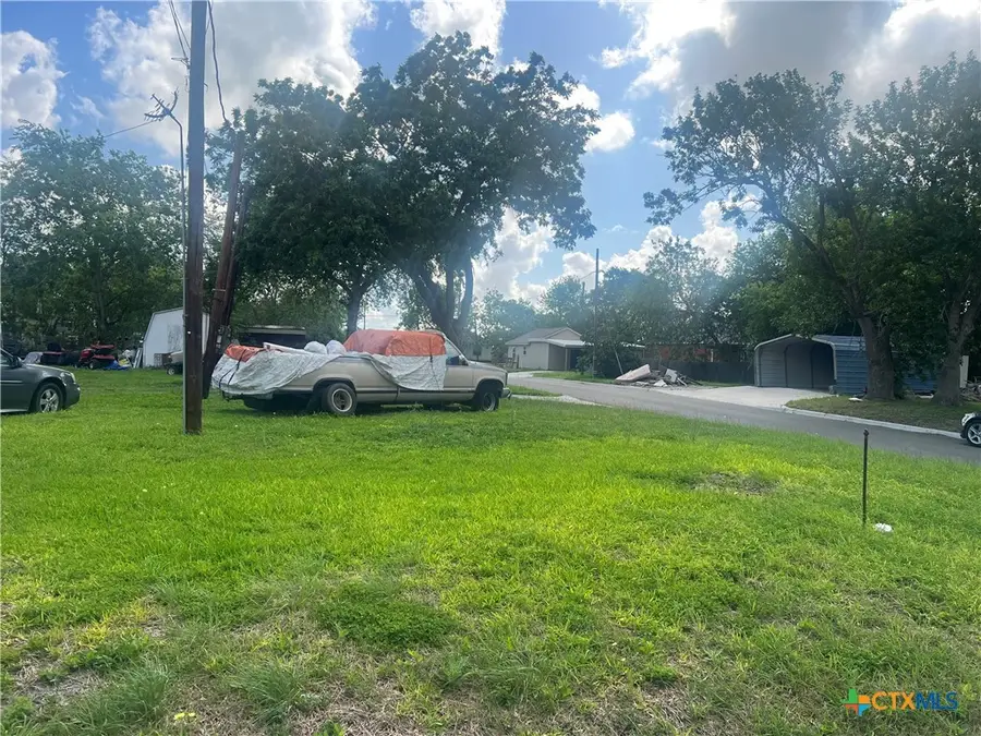716 S Virginia Street, Port Lavaca, TX 77979 - #2