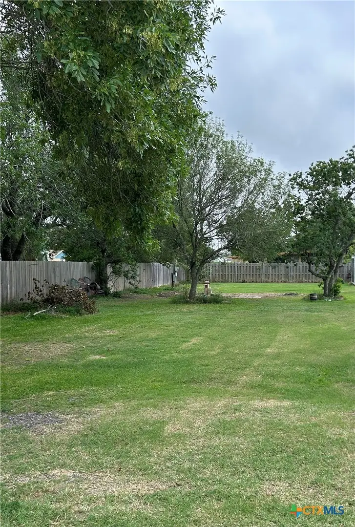 1201 W Broadway Avenue, Seadrift, TX 77983 - #2