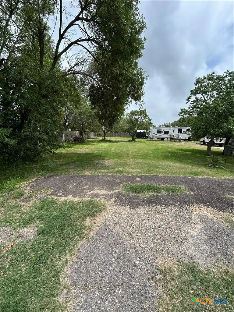 1201 W Broadway Avenue, Seadrift, TX 77983 - #3
