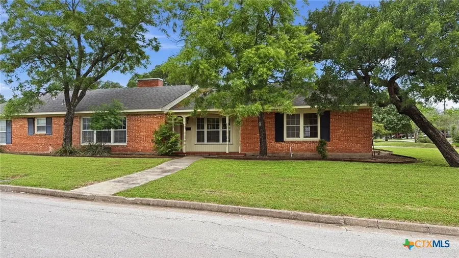 700 Park Street, Gatesville, TX 76528 - #2
