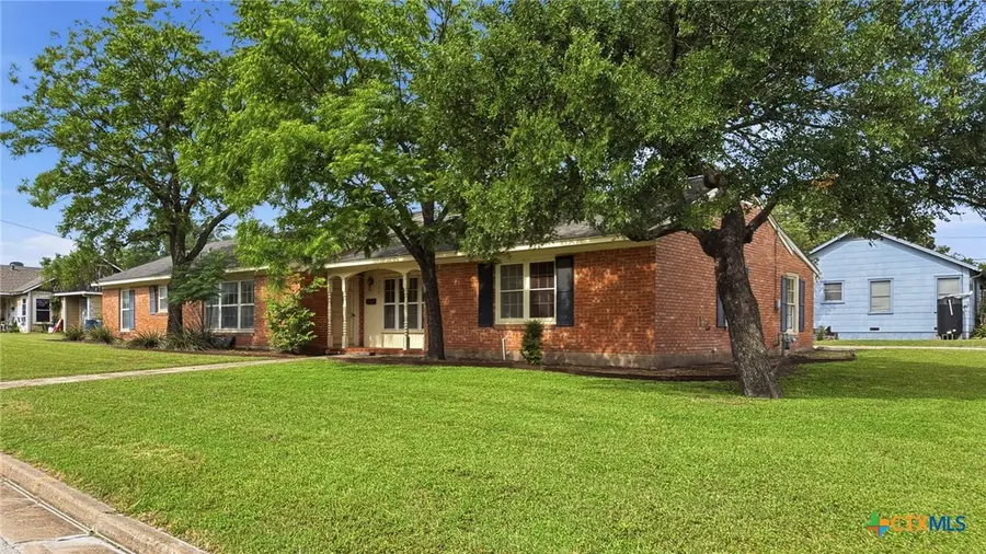 700 Park Street, Gatesville, TX 76528 - #3