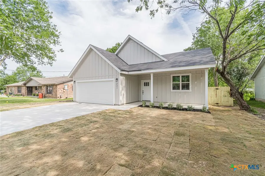 221 Roosevelt Drive, Seguin, TX 78155 - #2