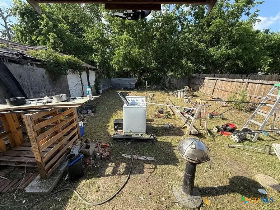 7217 Cowart St, Houston, TX 77020 - #2