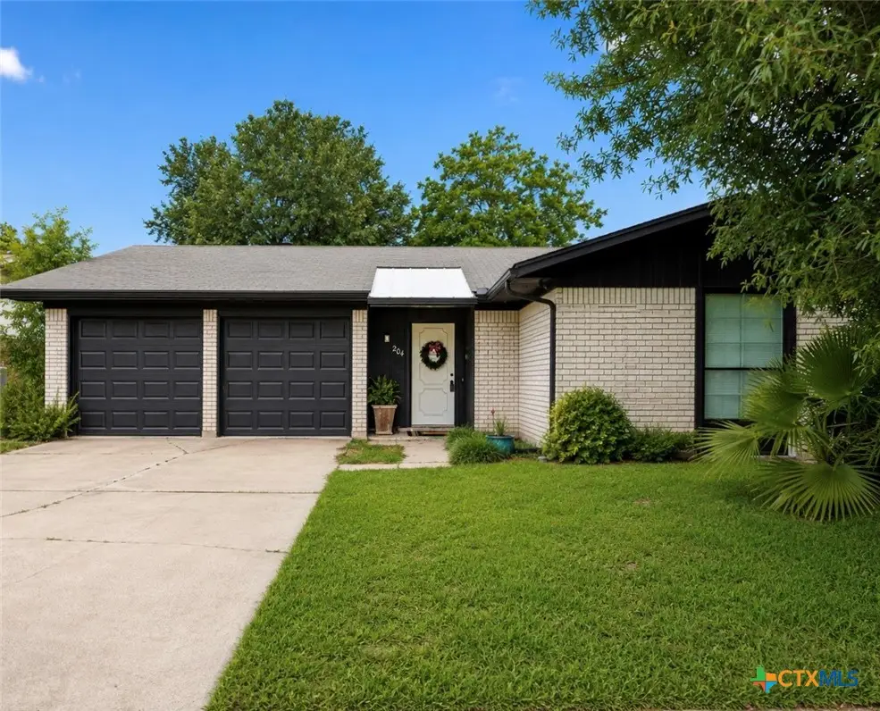 204 Timberlane Drive, Victoria, TX 77901 - #1