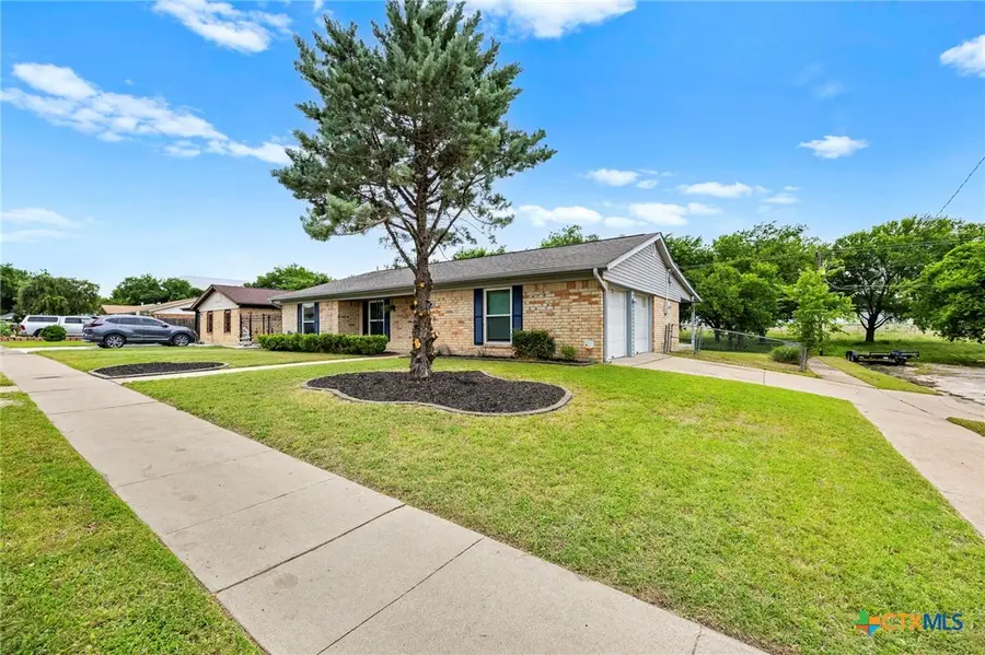 221 Myra Lou Avenue, Copperas Cove, TX 76522 - #3