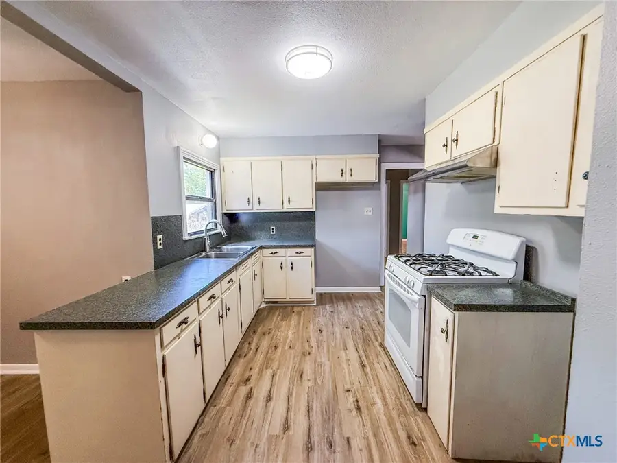 2611 Jackson Drive, Gatesville, TX 76528 - #3