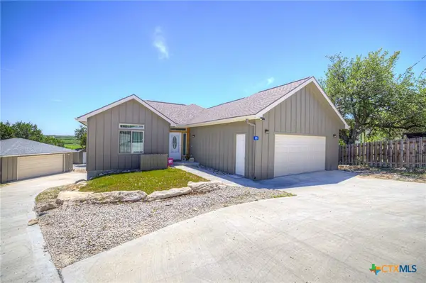 305 Lake Crest Drive, Spring Branch, TX 78070