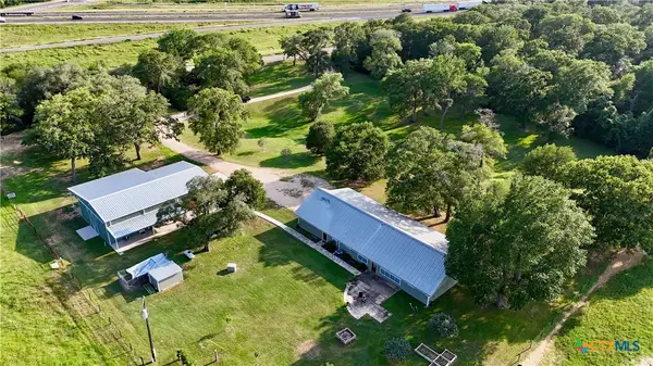 3545 E I 10 Frontage Road, Schulenburg, TX 78956