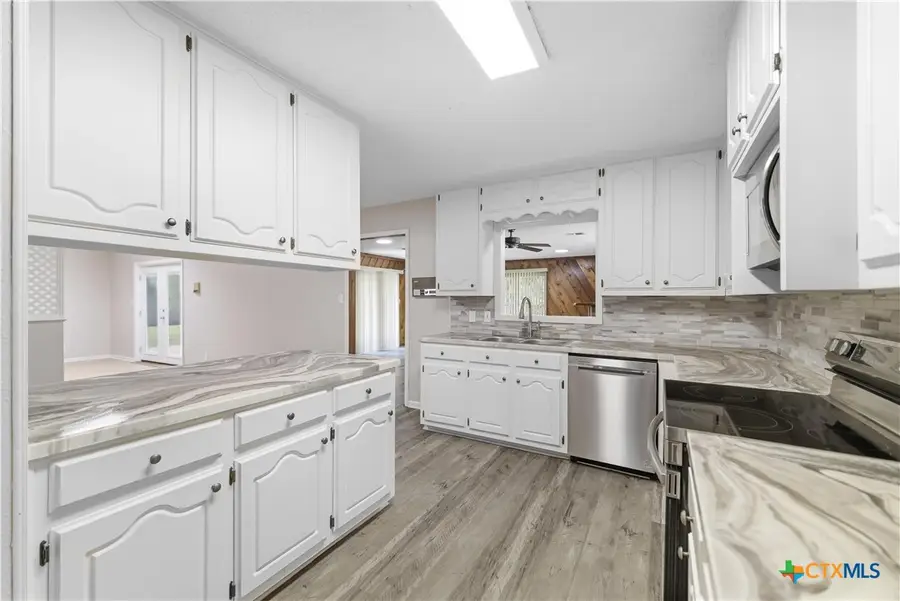 201 Sandra Street, Inez, TX 77968 - #3