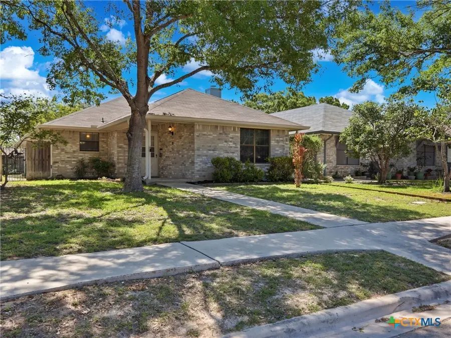 526 Riverside Drive, New Braunfels, TX 78130 - #2
