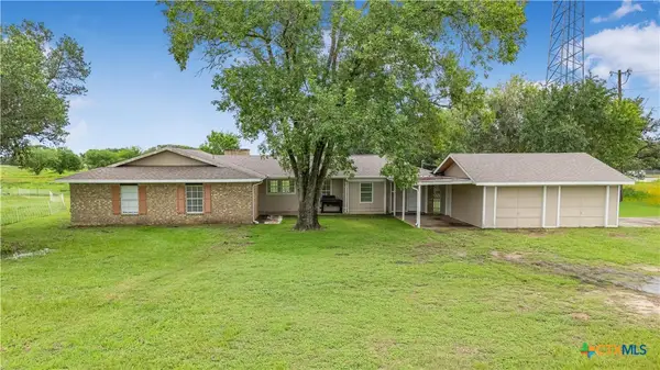 2631 Benbow Road, Inez, TX 77968