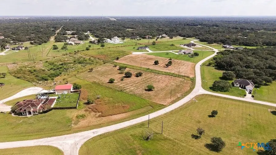 000 Post Oak Circle, Inez, TX 77968 - #2