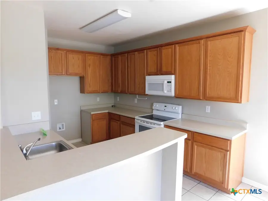 957 / 959 Misty Acres Drive, New Braunfels, TX 78130 - #2