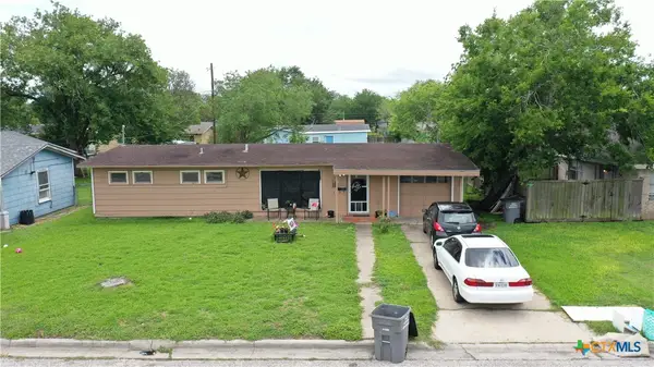 3303 Wildwood Street, Victoria, TX 77901