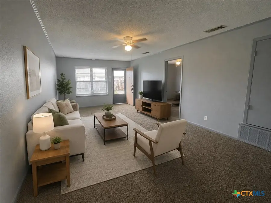 1051 Country Club Drive, Seguin, TX 78155 - #2
