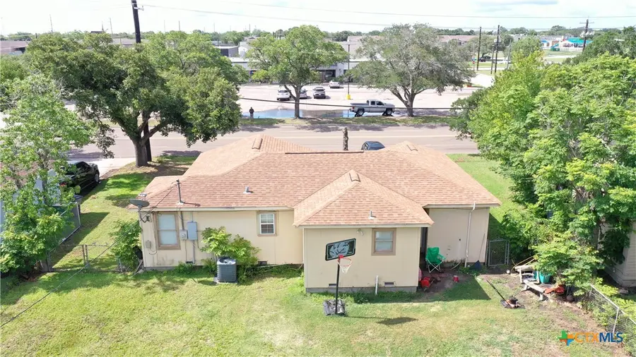 1904 E Red River Street, Victoria, TX 77901 - #3