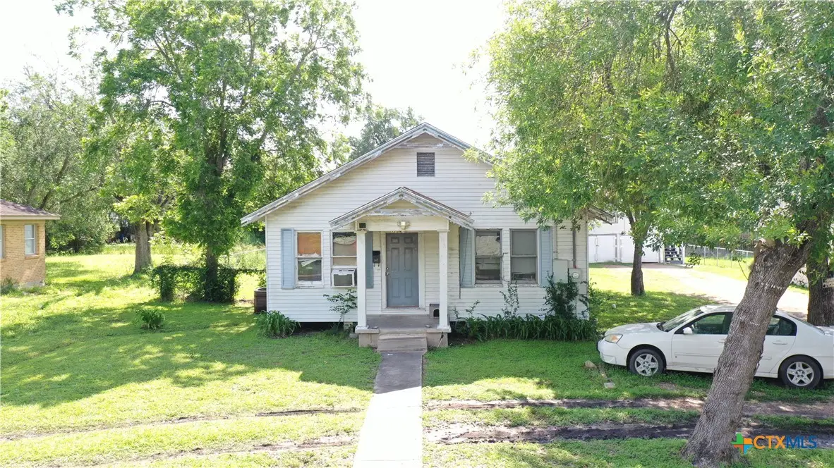 1704 N Goldman Street, Victoria, TX 77901 - #1